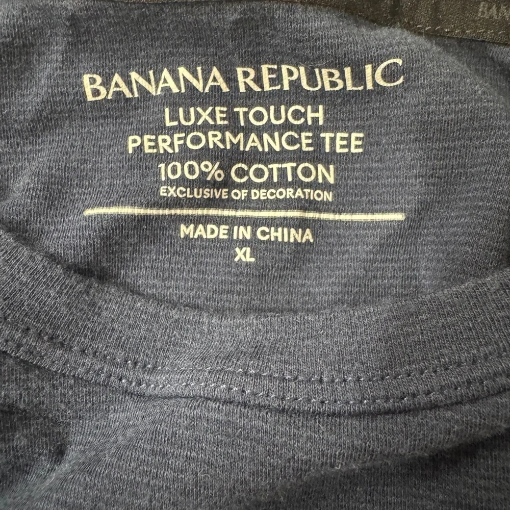 Banana Republic Luxe Touch Performance Tee Shirt XL Blue Cotton